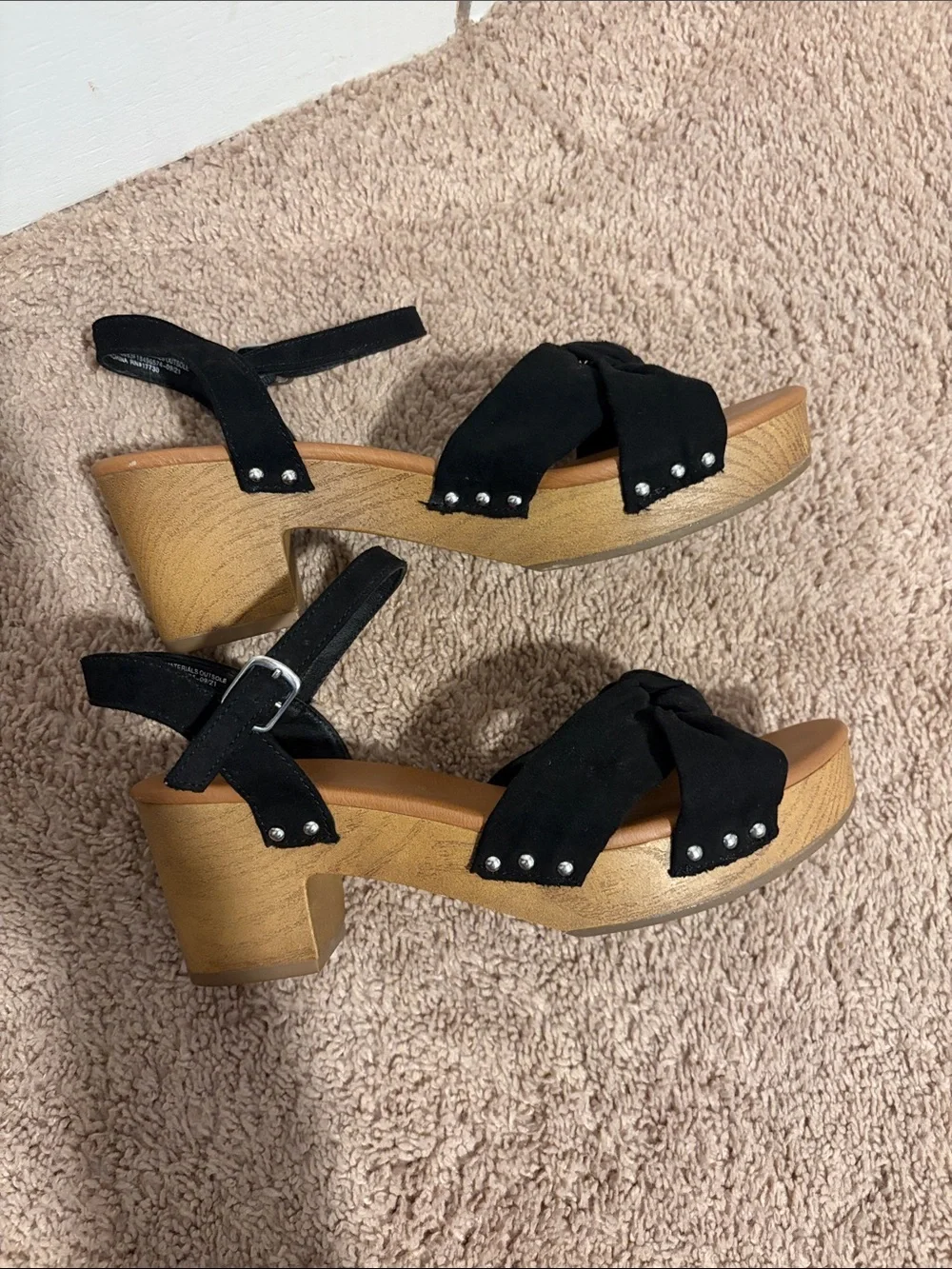 Universal Thread Black Knotted Suede Wedge Sandals
